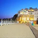 Dom wakacyjny Cozy Townhouse Rafaella Near Sao Rafael *