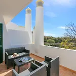 Dom wakacyjny Cozy Townhouse Rafaella Near Sao Rafael