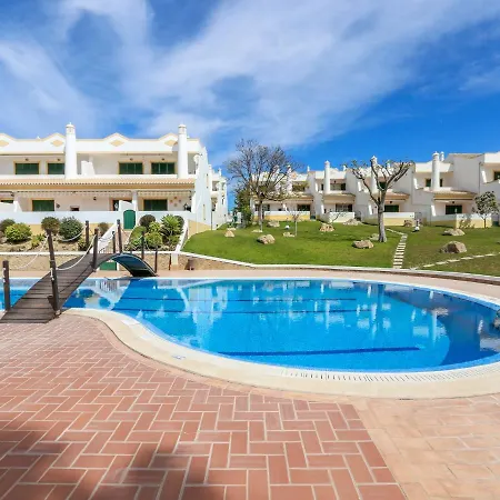 Σπίτι διακοπών Cozy Townhouse Rafaella Near Sao Rafael