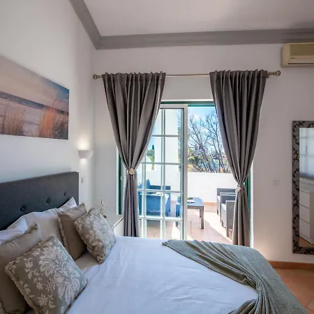 Cozy Townhouse Rafaella Near Sao Rafael Hébergement de vacances